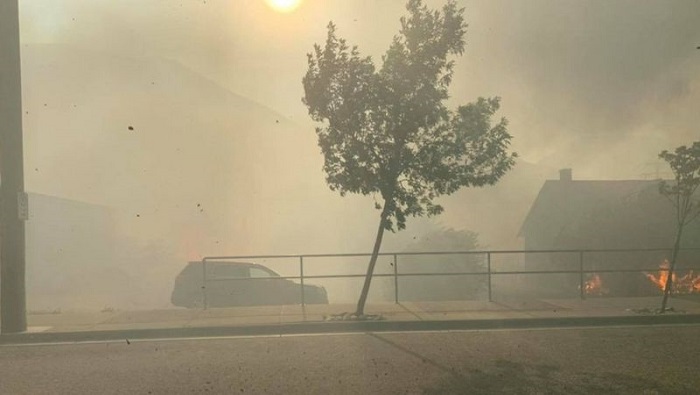 Fueron las llamas las que obligaron a que varias comunidades iniciaran el proceso de evacuación en varias localidades de Canadá y EE.UU.