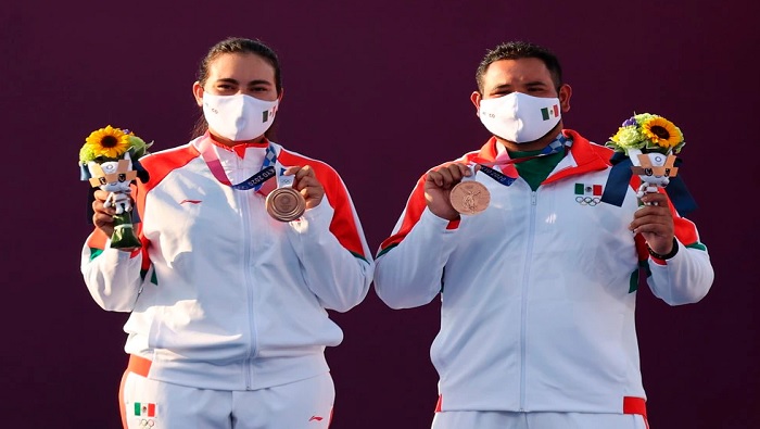 México se estrenó en el medallero olímpico en tiro con arco, cuya modalidad de parejas mixta es debutante en estas justas de Tokio 2020.