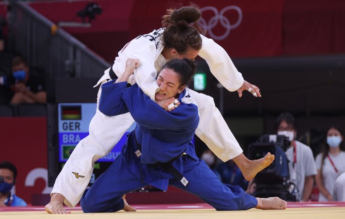 Judoca brasileña hace historia en Tokio2020.