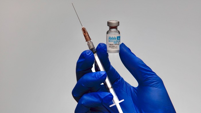 Abdala es la primera vacuna latinoamericana autorizada para uso de emergencia y es producida por el Centro de Ingeniería Genética y Biotecnología de Cuba.