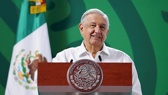 El presidente mexicano reconoció la participación ciudadana en la consulta popular en pos de la democracia, independientemente de sus resultados finales.