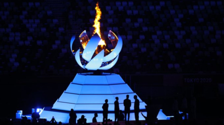 ¡El fuego olímpico de Tokio 2020 se extingue tras una inspiradora presentación!