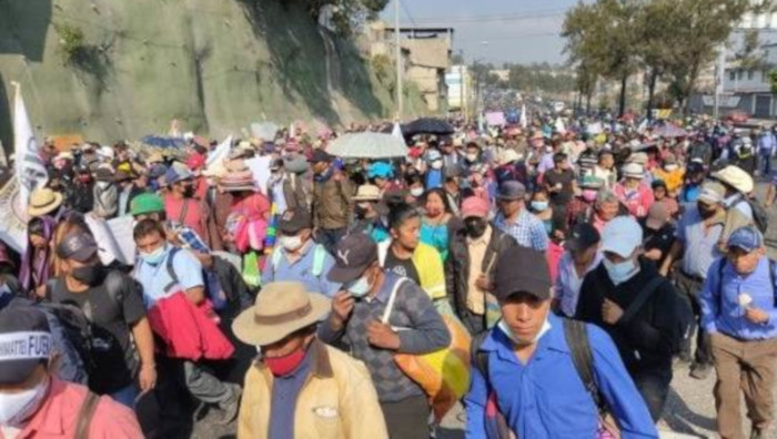 La demanda se produce cuando miles de campesinos iniciaron una serie de movilizaciones para exigir la renuncia del presidente Alejandro Giammattei.