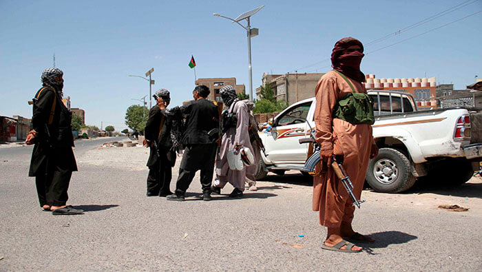 Ghazni ubicada a 150 km al suroeste de Kabul es la capital provincial más próxima a la capital afgana.