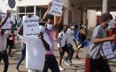 Manifestantes de Cabo Verde se concentraron en las inmediaciones del Tribunal Constitucional y exigieron que el diplomático Alex Saab sea liberado.