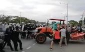 Ante la poca atención a las demandas de un precio justo para la venta de arroz, los agricultores de Daule salieron a manifestarse.