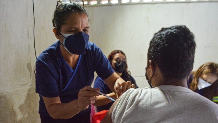 La campaña de vacunación ha alcanzado, con la pauta completa, a 1,7 de los 17 millones de habitantes que tiene Guatemala.