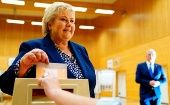 La primera ministra noruega, Erna Solber, podría perder su mayoría parlamentaria, según los sondeos, ante la fuerte ventaja de la oposición.