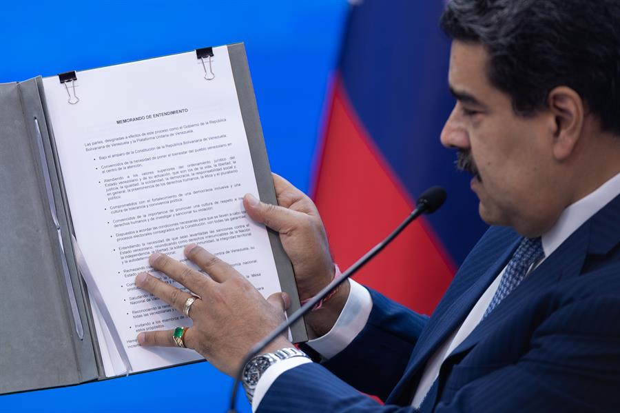 La delegación del Gobierno venezolano señala que las últimas acciones son una violación del acuerdo para el diálogo, firmado el pasado mes de agosto.
