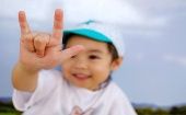 El Día Internacional de las Lenguas de Señas, instaurado por la Organización de Naciones Unidos en el año 2017. 
