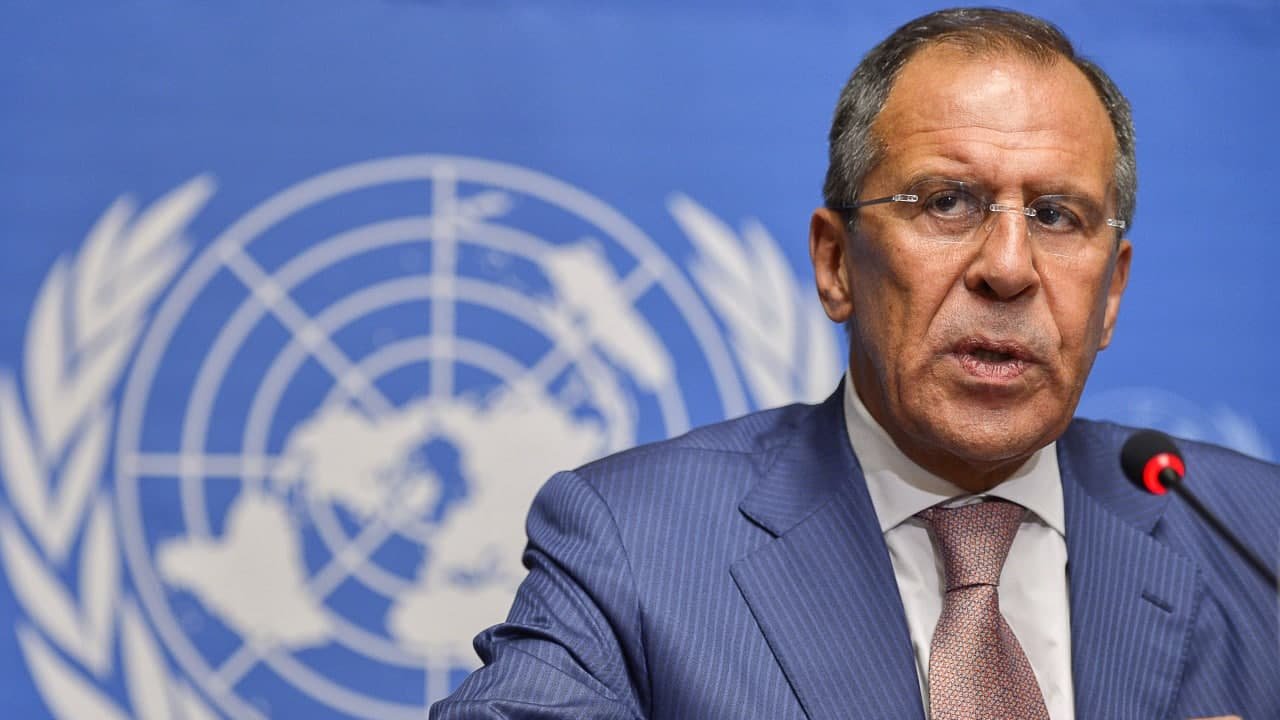 Lavrov criticó los intentos de Occidente de socavar la autoridad de las Naciones Unidas en la solución de los problemas globales.