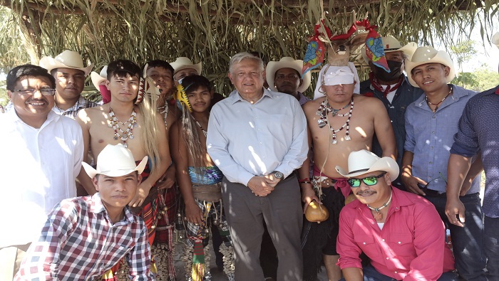 Las comunidades indígenas “padecieron la más brutal represión que se haya registrado en la historia de México”, dijo AMLO.