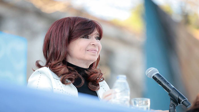 Fernández de Kirchner reiteró que la toma de un diálogo político serio se da con base a las demandas de los sectores populares.