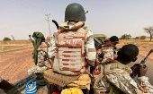 Fuerzas militares de Níger patrullan la región de Tillabéri en busca del grupo armado que perpetro el ataque. 