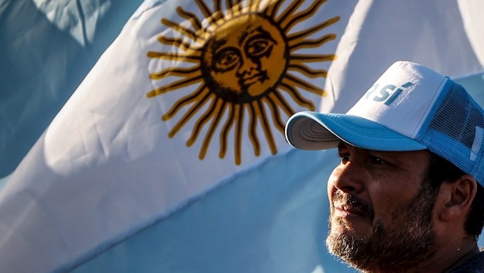 Este dominfo los argentinos acuden a las urnas a elegir la nueva Cámara de Diputados y una parte del Senado de la nación.