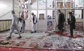Fuentes talibanes informaron que los explosivos estaban en el altavoz de la mezquita y que estallaron cuando el imán comenzó la oración del viernes.
