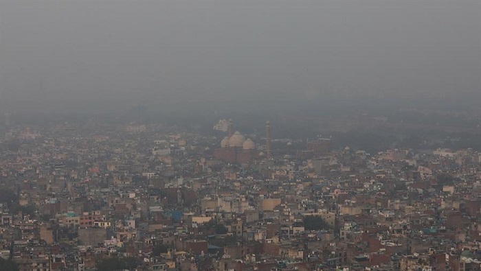 Nueva Delhi está cubierta hoy por un manto de niebla tóxica y la calidad del aire sobre la ciudad permanece en la categoría 