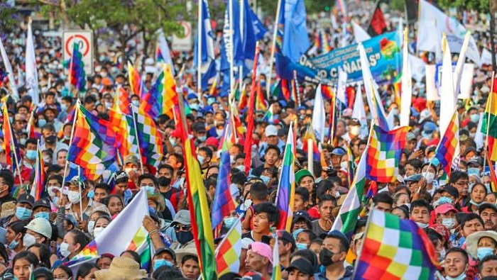 Sectores populares bolivianos se mantienen movilizados frente a los intentos de la derecha de generar caos y desestabilización.