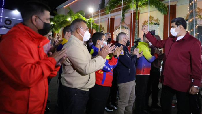 El oficialista Polo Patriótico ganó 20 de las 23 gobernaciones que se disputaron, además de la Alcaldía de Caracas.