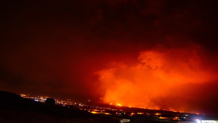 La lava del volcán ha afectado cerca de 1200 hectáreas desde que comenzó la erupción en septiembre pasado.