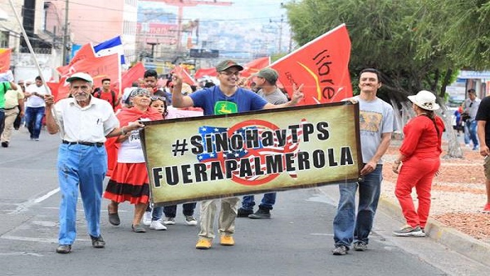Hondureños rechazan la presencia en su suelo de la base militar estadounidense más grande de América Latina, Palmerola, ampliada bajo el Gobierno del saliente presidente Juan Orlando Hernández.