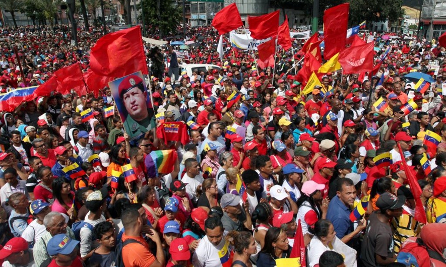 El propio presidente Nicolás Maduro hizo el martes un llamado para que la Asamblea Nacional rechace la maniobra intervencionista de Estados Unidos.