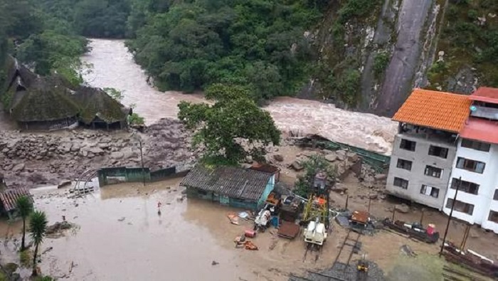 A consecuencia de las lluvias intensas se produjo la activación de la quebrada Alcamayo, informaron las autoridades.