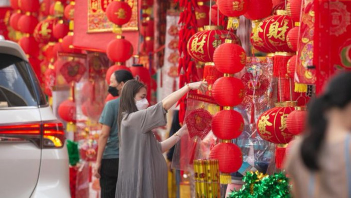 En diferentes países, las comunidades chinas también celebran la fecha con coloridas fiestas y abundantes platillos de la comida tradicional del país asiático.