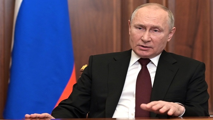 El mandatario ruso instó a los países vecinos a no aumentar las tensiones existentes por la crisis ucraniana.