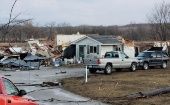 Las autoridades informaron  que entre 25 y 30 casas resultaron gravemente dañadas por el tornado.