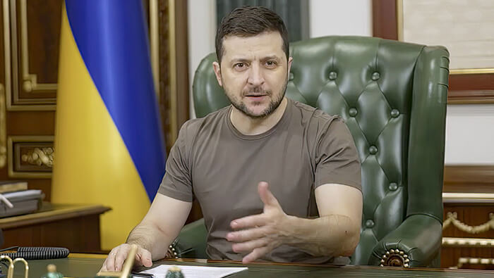 El mandatario ucraniano propuso también al Parlamento (Rada) extender la ley marcial en el país por otros 30 días.
