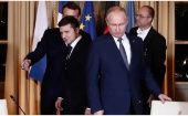 “Para que hablemos de una reunión entre los dos presidentes hay que hacer los deberes. Se deben mantener conversaciones y acordar sus resultados”, dijo Peskov.