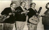 El trío Matamoros no solo interpretó una de las canciones más conocidas de la época, “La mujer de Antonio”, sino que trasladó el ritmo y la estructura del son montuno desde el oriente de Cuba al occidente del mundo.