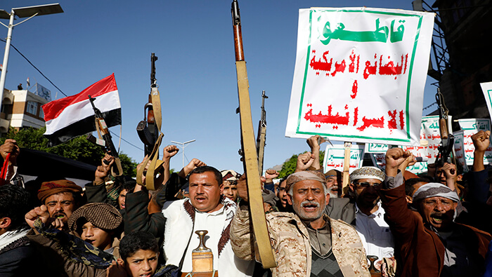 Rebeldes hutíes exigen el levantamiento del bloqueo a Yemen por parte de Arabia Saudita.