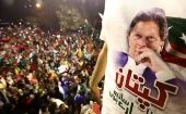 Multitudinarias protestas estallaron en diferentes ciudades de Pakistán el domingo contra la destitución  el ex primer ministro Imran Khan.