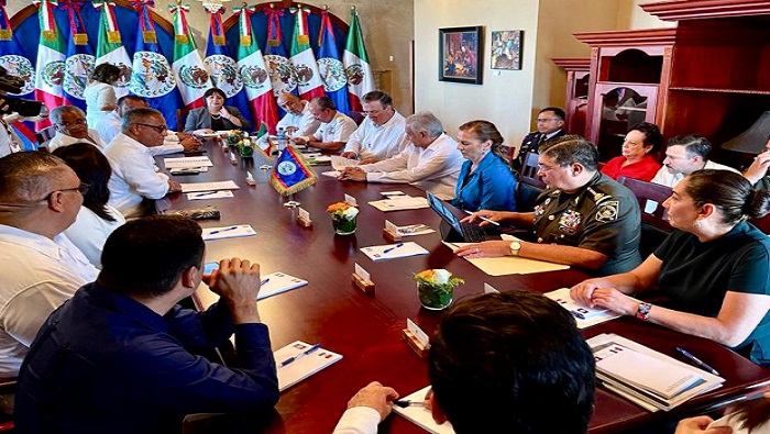 Tras el encuentro privado entre López Obrador y Briceño, se realizó la reunión oficial de sus respectivas delegaciones.
