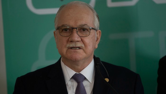 La voluntad del presidente del Tribunal Superior Electoral brasileño, Luiz Edson Fachin, ha sido torpedeada por el mandatario Jair Bolsonaro.