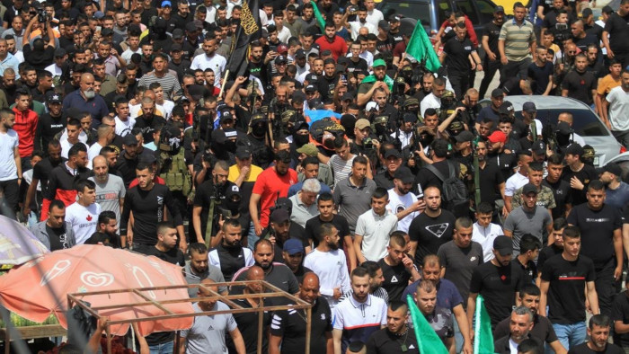 Funeral del joven palestino Amjad Fayed, asesinado por las fuerzas de ocupación israelíes en el campamento de Jenin.