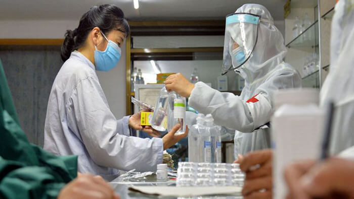 Hace casi dos semanas Pyongyang ordenó la distribución de medicamentos y alimentos en todo el país para contener la pandemia.