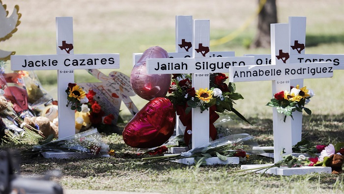 Realizan homenaje a víctimas de tiroteo en escuela de Texas, EE.UU.