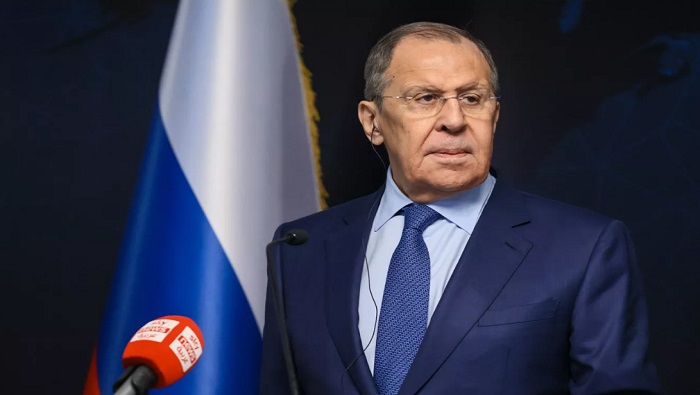 Lavrov recalcó que las fuerzas navales rusas permitirán el paso a buques con alimentos procedentes de Ucrania e instó a Kiev a solucionar antes el desminado de los puertos.
