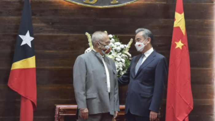 El ministro de Relaciones Exteriores de China, Wang Yi, se reunió con el presidente de Timor-Oriental, José Ramos-Horta, en Dili.