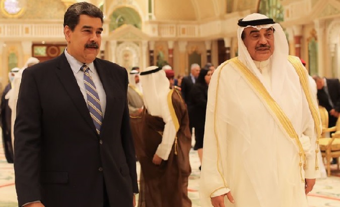 President Nicolas Maduro (L) & Prime Minister Sabah Al-Khalid Al-Sabah (R).