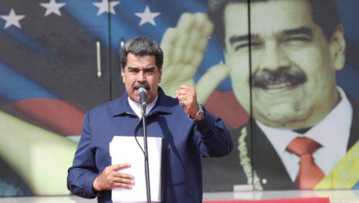 Presidente Nicolás Maduro llegó a Venezuela tras gira internacional, en la que destacó la importancia de construir una nueva humanidad basada en la cooperación.