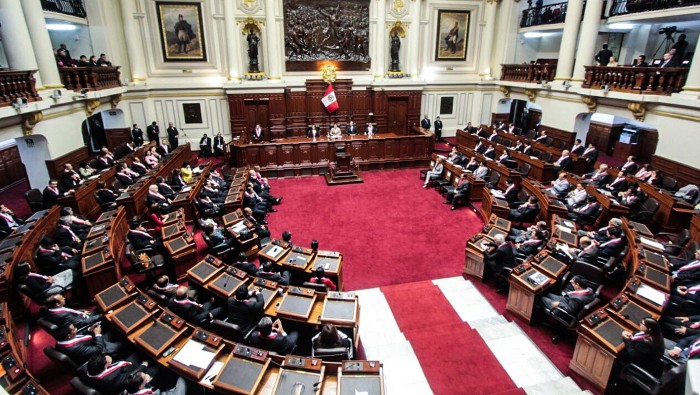 El primer año del Congreso peruano, tras las elecciones del año 2021, cierra con dos intentos fallidos de vacancia presidencial en contra de Pedro Castillo.