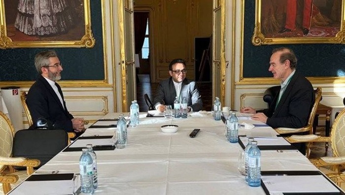 El principal negociador nuclear de Irán, Ali Baqeri Kani, se reunió con el subjefe de política exterior de la Unión Europea (UE), Enrique Mora.