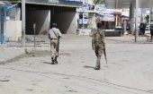 Las fuerzas de seguridad de Somalia entablaron un intercambio de disparos con los militantes, recuperaron el control del hotel y rescataron a los rehenes. 