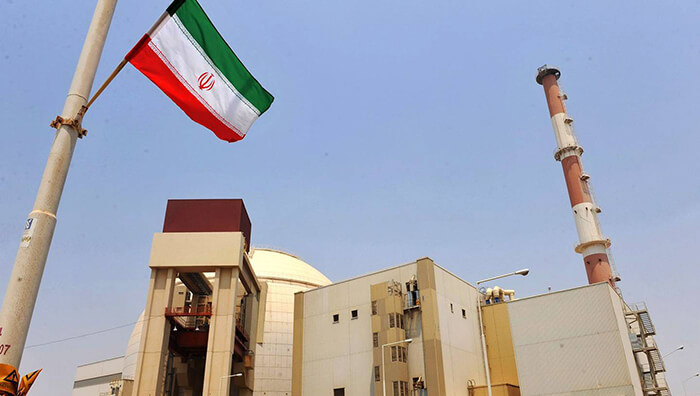 Irán negocia con Alemania, Francia, Reino Unido, Rusia, China y, de forma indirecta, con EE. UU. la restauración del acuerdo nuclear de 2015.
