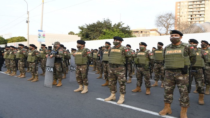 De acuerdo el decreto, durante el período establecido la Policía Nacional mantendrá el control del orden con el apoyo de las FF.AA.