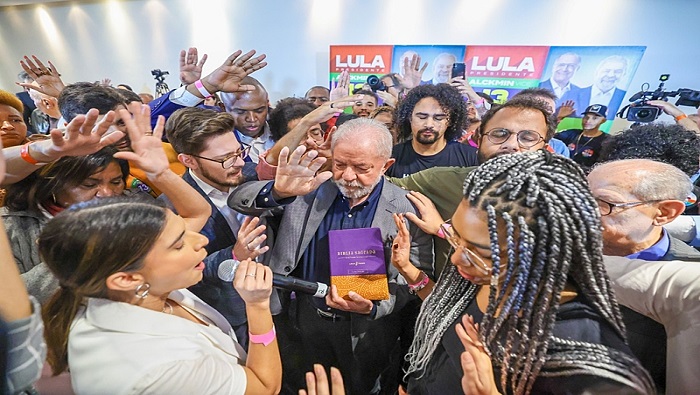 Lula acotó que su Gobierno no adoptará ninguna actitud que atente contra la libertad de culto y de predicación.